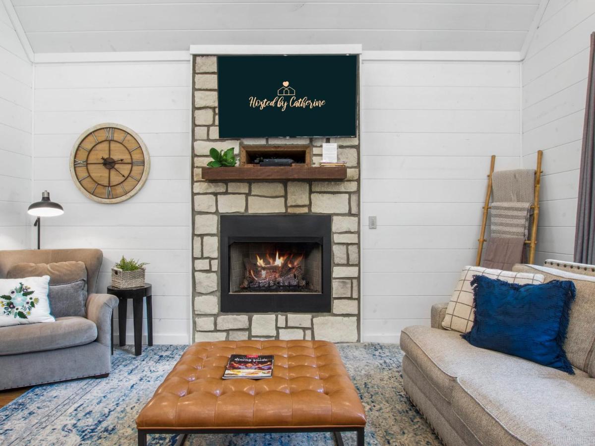 Stunning Luxury Cabin W Hot Tub And Fire Pit Holy Shiplap Is Perfect Romantic Couples Getaway Broken Bow Exteriér fotografie